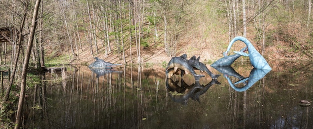 A split image showing the negative impacts of fast fashion on one side (polluted rivers, overflowing landfills) and the positive impacts of thrifting on the other side (clean recycling centers, people donating clothes).
