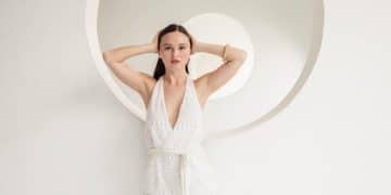 Capsule Wardrobe Challenge: 10 Pieces, 20 Outfit Ideas - Cover Image
