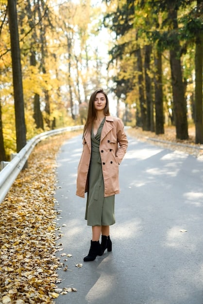 Transitional Dressing: 7 Outfit Ideas From Summer to Fall